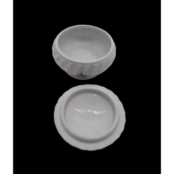 GDR Germany Porcelain Floral Trinket Box Vintage Lidded Blue Crown Vanity - Picture 5 of 6